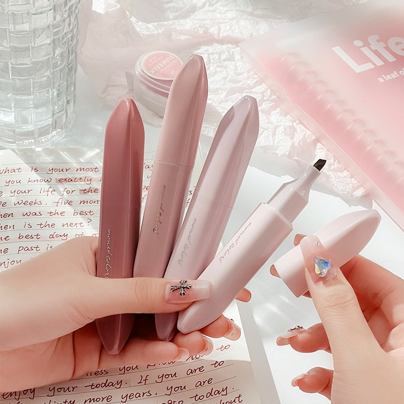 4pcs Monet Colors Highlighter Marker Pens Lipstick Design Soft Brush Tip for Drawing Painting Office Liner School A7314